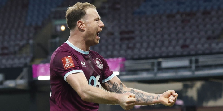 Dampak Taktis, Memecah Konsentrasi Pertahanan Lawan